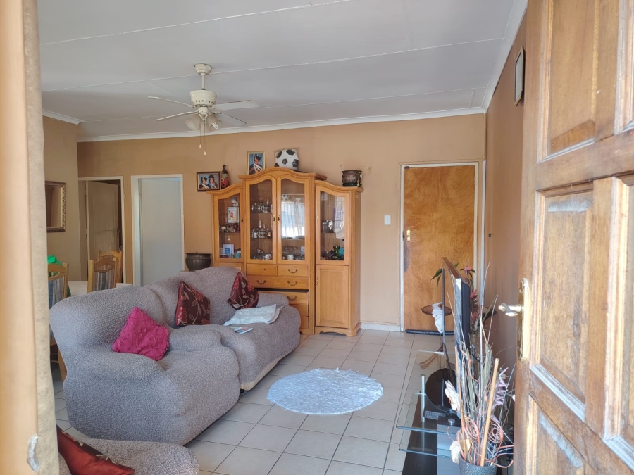 3 Bedroom Property for Sale in Waterval East North West